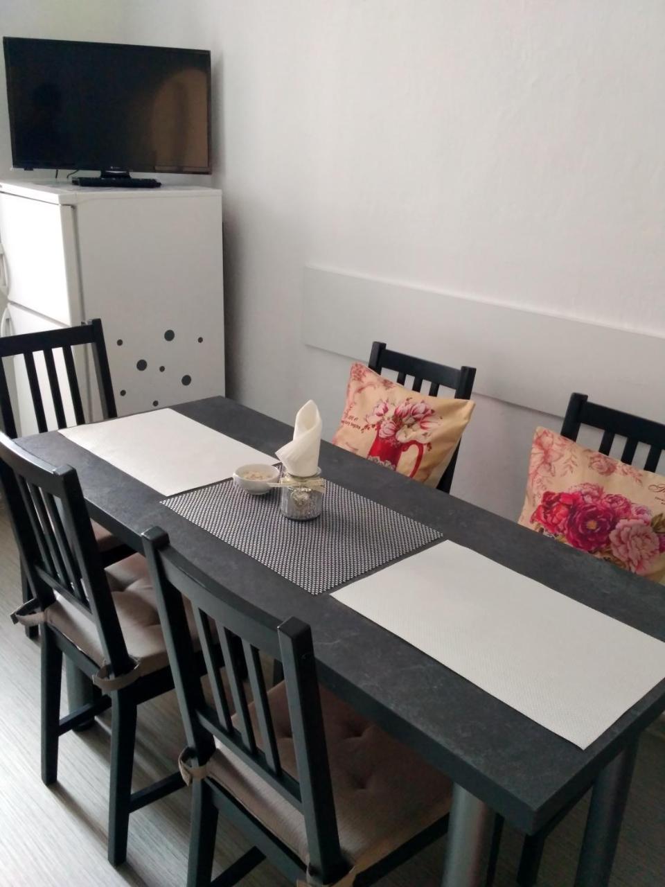 Апартаменти Apartman 4U Centrum + Free Parking Оломоуц Екстер'єр фото
